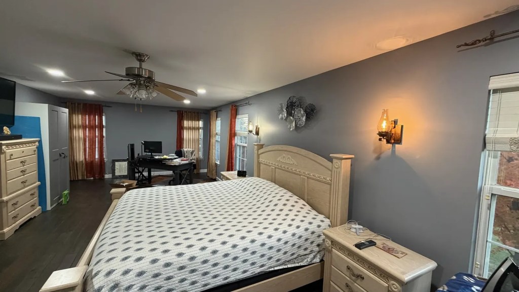 Bedroom fan sconce lighting